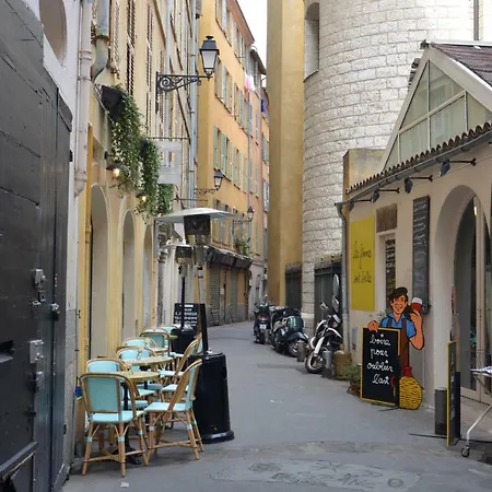 Je Suis A Апартаменты *