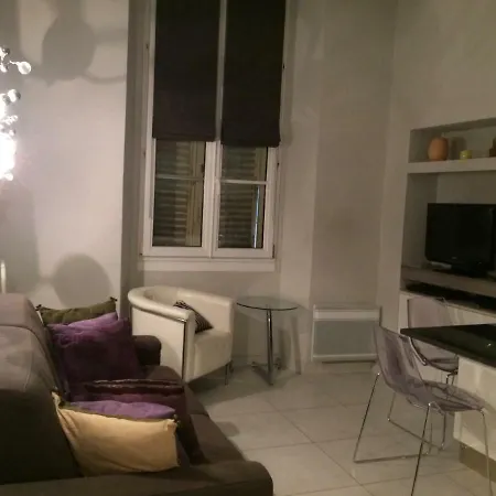 Apartament Je Suis A