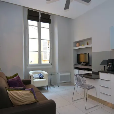 Apartament Je Suis A *